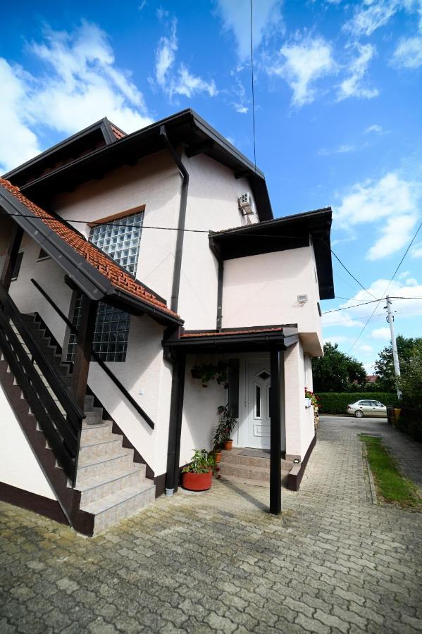 Apartman Ema Velika Gorica Exteriér fotografie